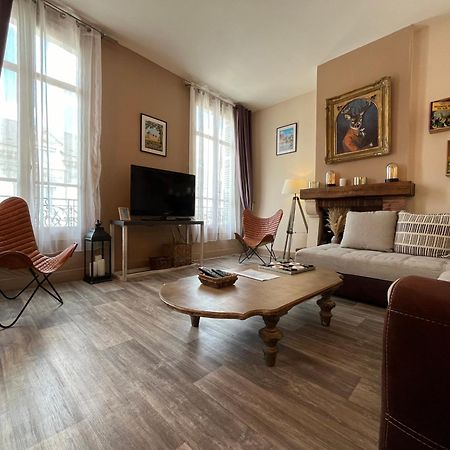 Cote Chateau - Grand Appartement Au Coeur De Blois Exterior foto